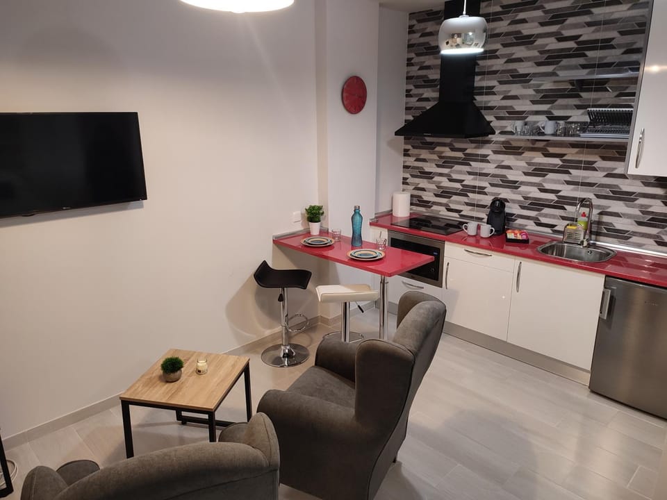 TV and multimedia, Kitchen or kitchenette, Living room, Dining area