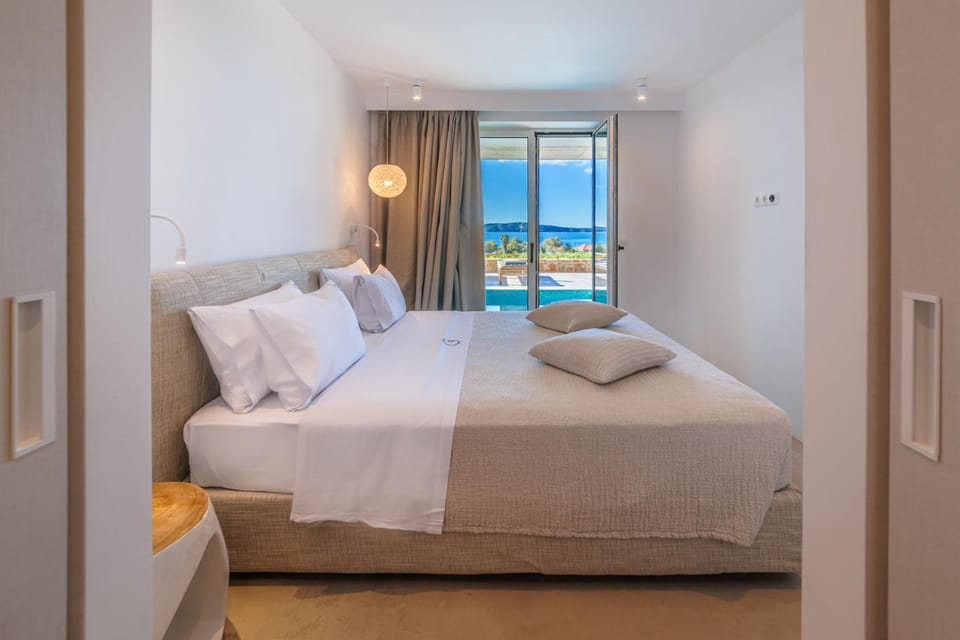 Bed, Decorative detail, Bedroom, Pool view, Swimming pool