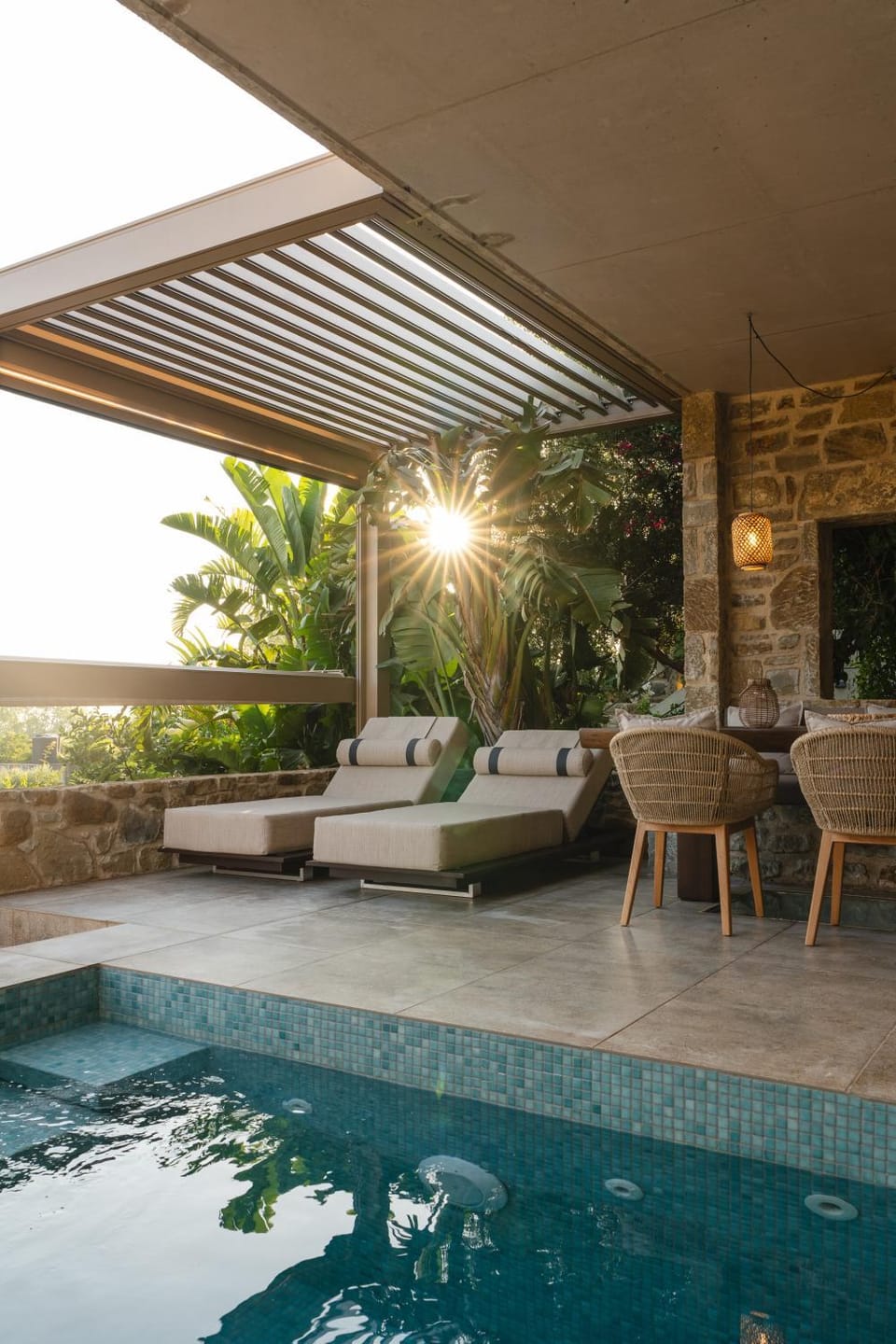 Patio, Day, Natural landscape, Balcony/Terrace, Seating area, Garden view, Pool view, Pool view, Swimming pool, Swimming pool, sunbed