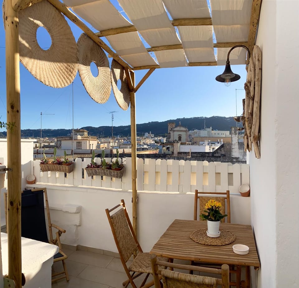 View (from property/room), Balcony/Terrace