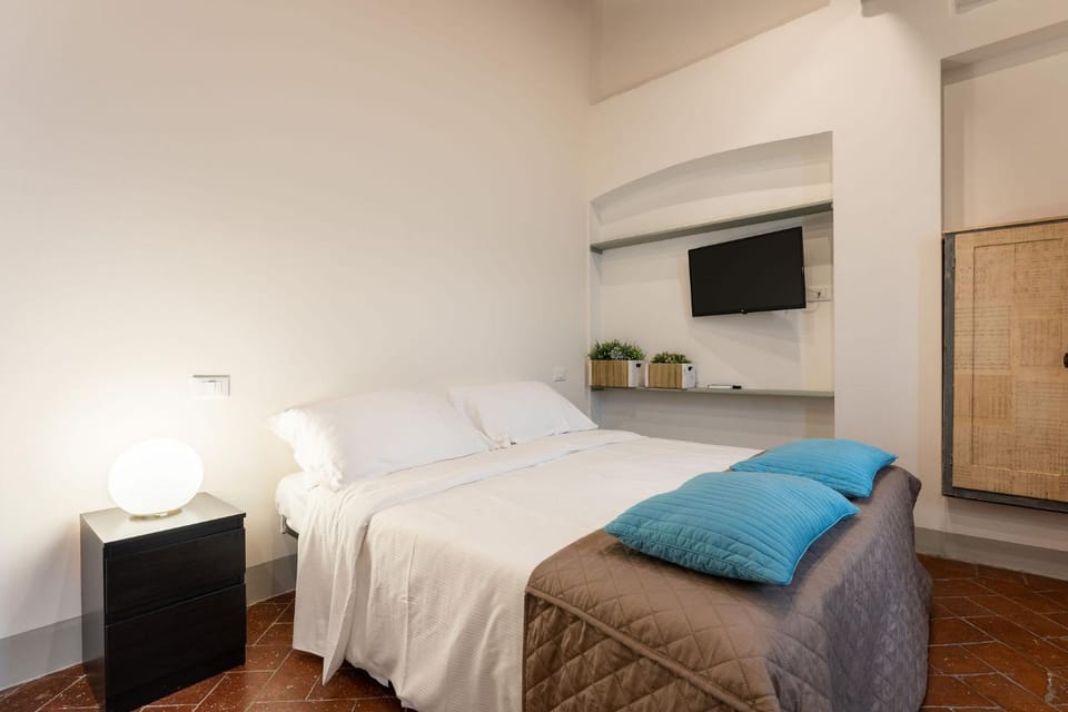 Vigna Vecchia Double Apartment in Florence