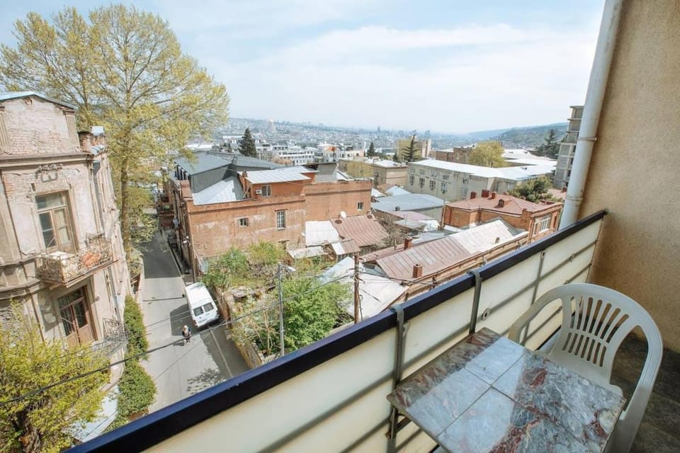 1BR apartment with balcony on Mtatsminda Apartment in Tbilisi, Georgia