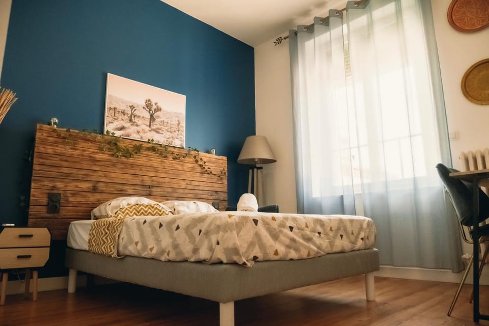 Bed, Photo of the whole room, Bedroom