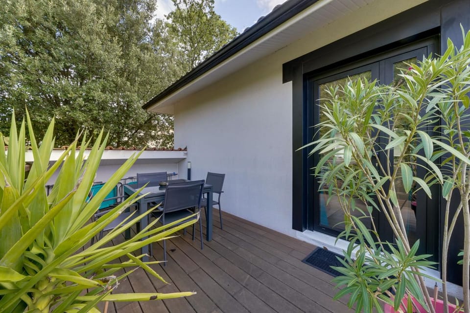 Patio, Balcony/Terrace, Balcony/Terrace