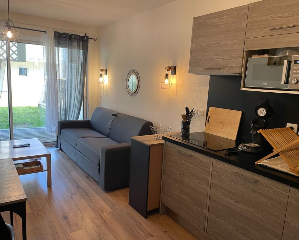 Appartement 200m de l'océan avec piscine extérieure Apartment in Mimizan