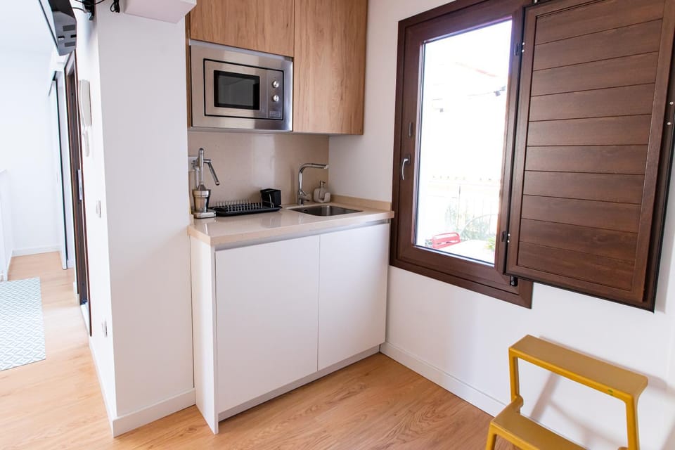 Kitchen or kitchenette
