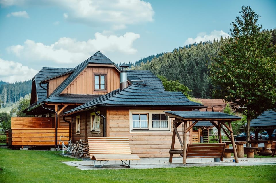 Property building, Natural landscape, Garden, Garden view
