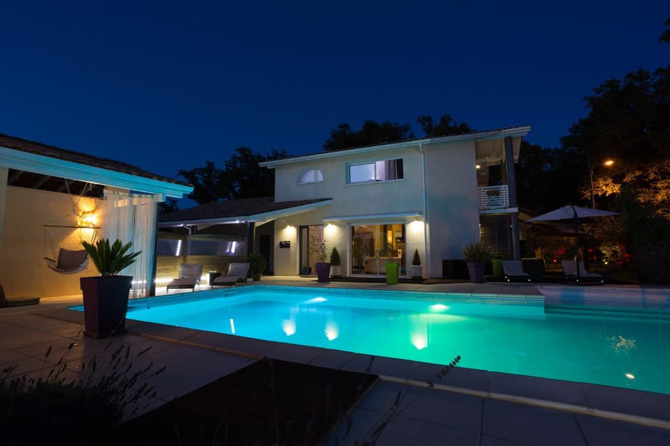 Facade/entrance, Pool view