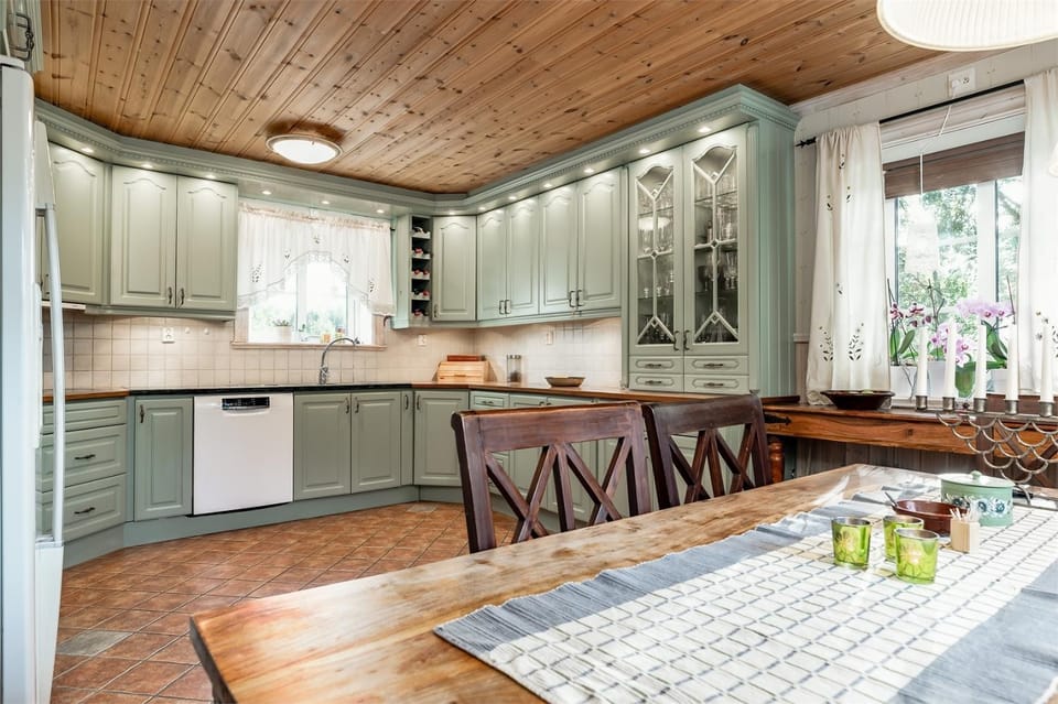 Kitchen or kitchenette, Food and drinks, Dining area, Food, dishwasher, oven, pet friendly