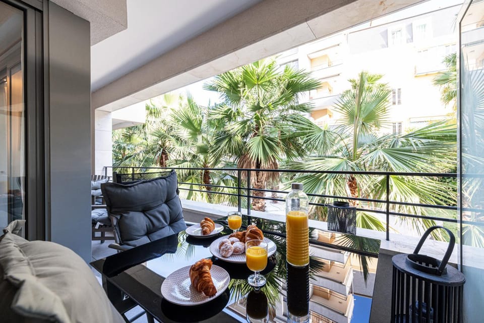 Patio, View (from property/room), Balcony/Terrace