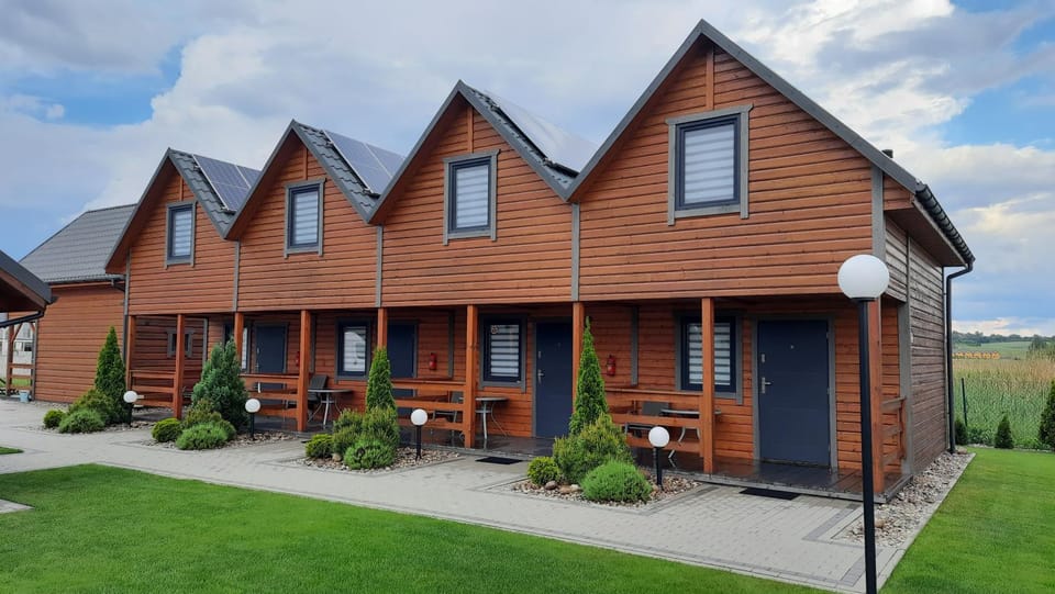 Property building, Spring, Day, Garden, Garden view