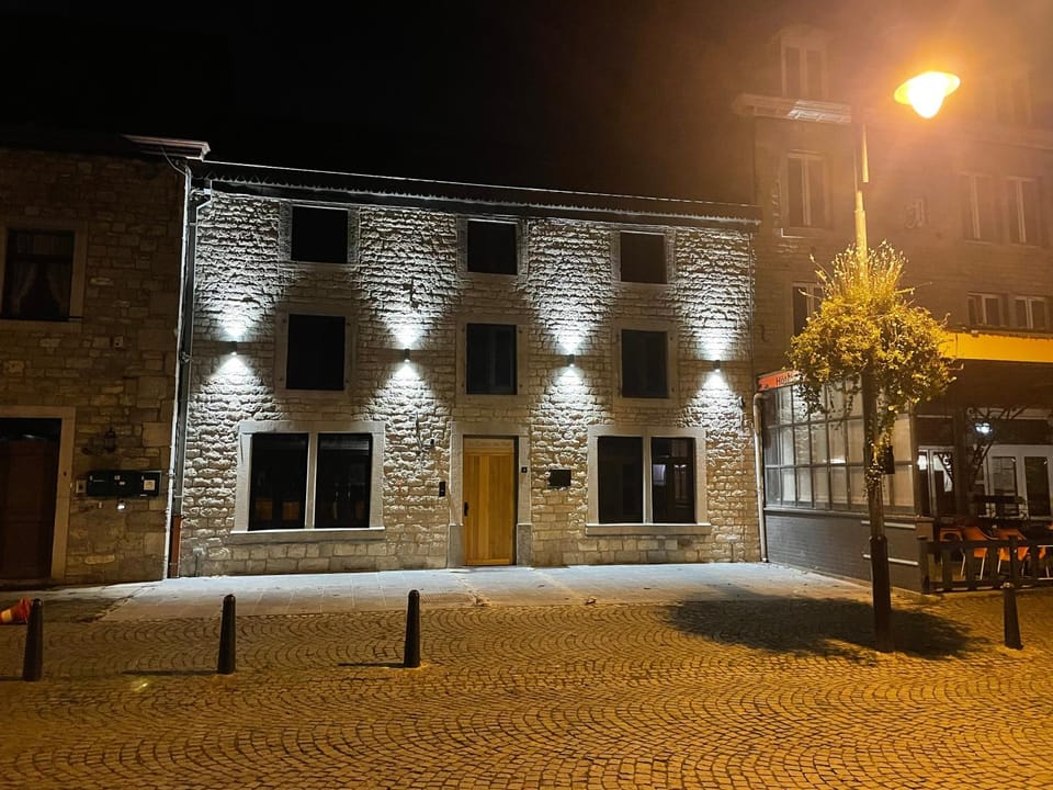 Property building, Facade/entrance