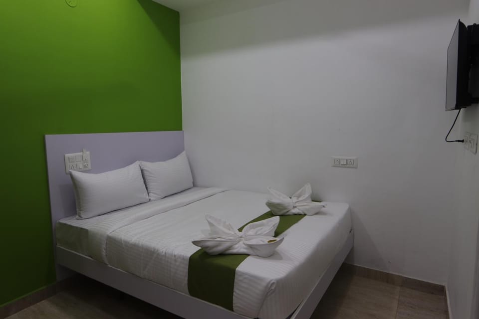 TV and multimedia, Bedroom, towels