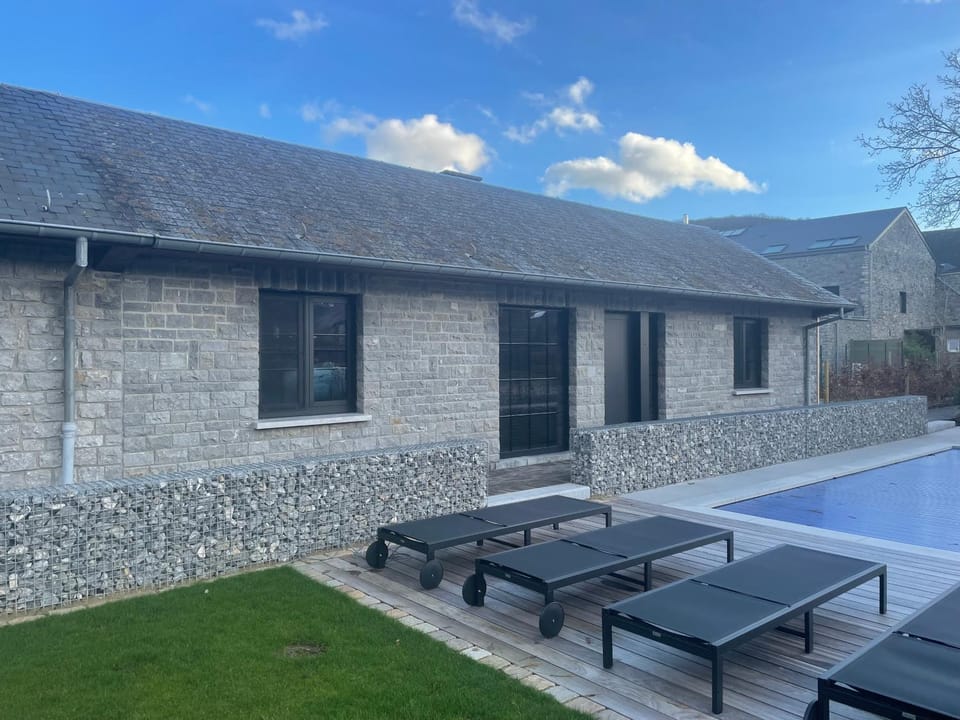 Property building, Pool view, Swimming pool, Swimming pool