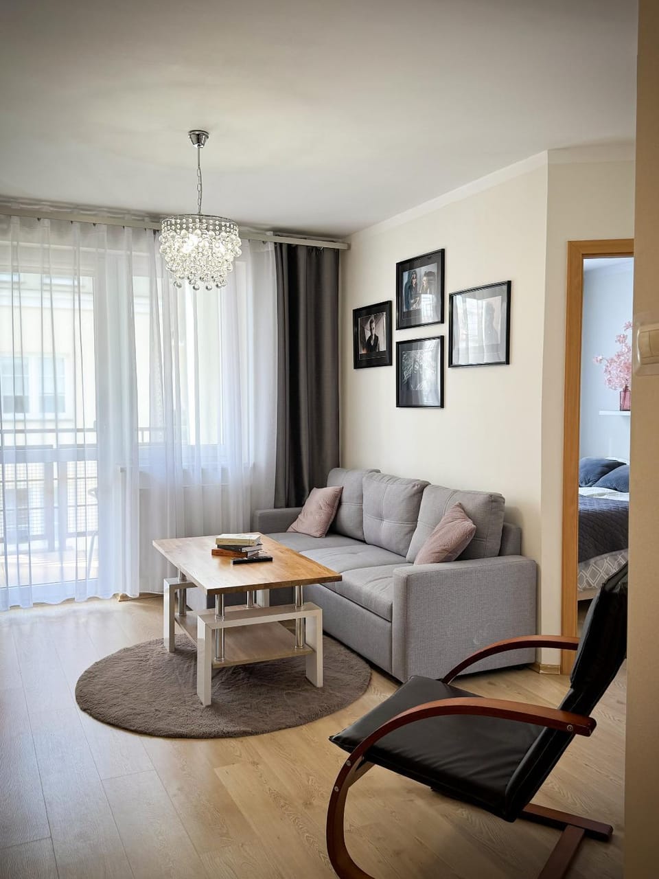 Apartament Orange Piastowska Apartment in Poland