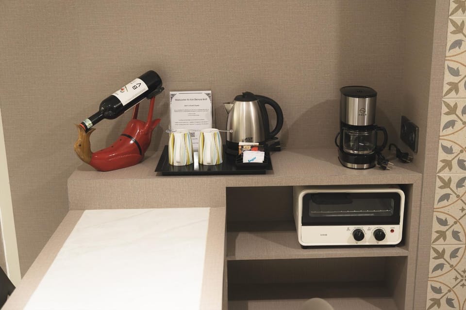 Coffee/tea facilities