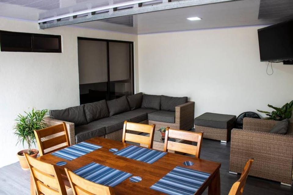 La casa del volcán House in La Fortuna