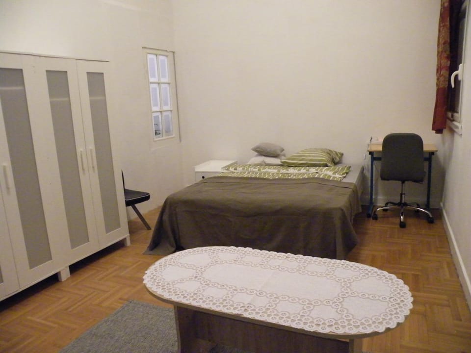 APPARTEMENT F3 -PLAISIR MOINS CHER - Jusqu'a 8Personnes Apartment in Île-de-France