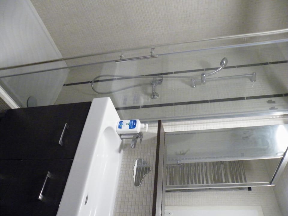 APPARTEMENT F3 -PLAISIR MOINS CHER - Jusqu'a 8 Personnes Apartment in Île-de-France