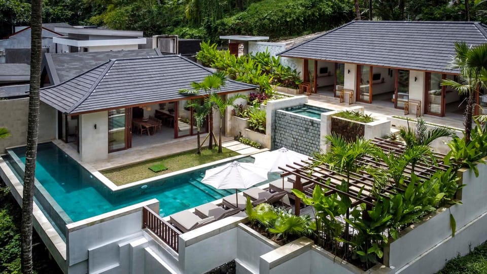 Property building, Day, Garden, Garden view, Pool view, Swimming pool, internet, sunbed