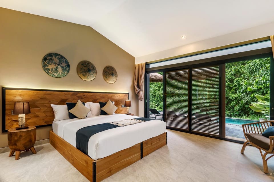 Bed, Photo of the whole room, Bedroom, internet, air conditioner