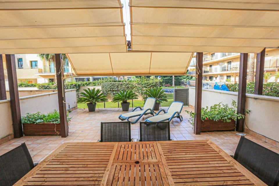 LITORAL COSTA DORADA - MARINA BAJO Only families Apartment in Cambrils