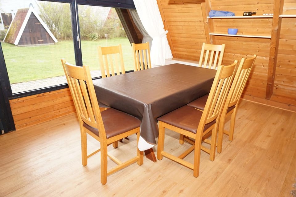 Zeltdachhaus sehr strandnah fuer b House in Damp