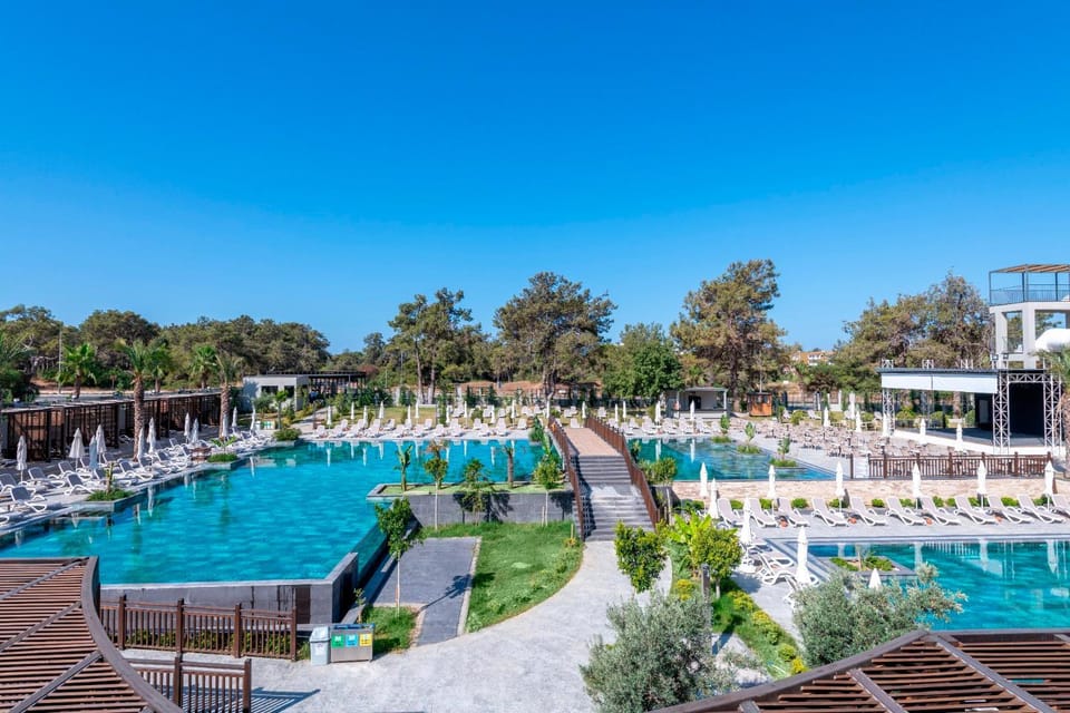 Garden, Swimming pool