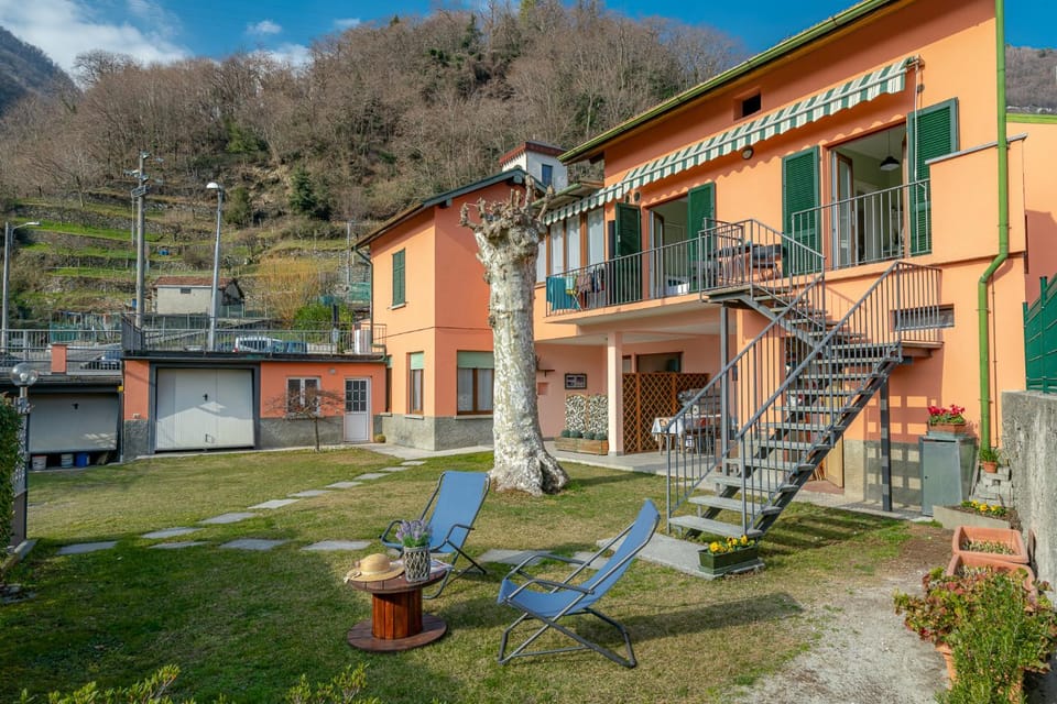 Panorama Lake Como Wi-Fi Parking Free Apartment in Province of Lecco
