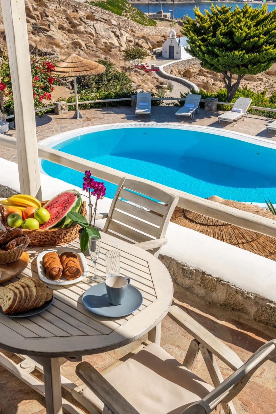 Patio, Day, Dining area, Pool view, Swimming pool