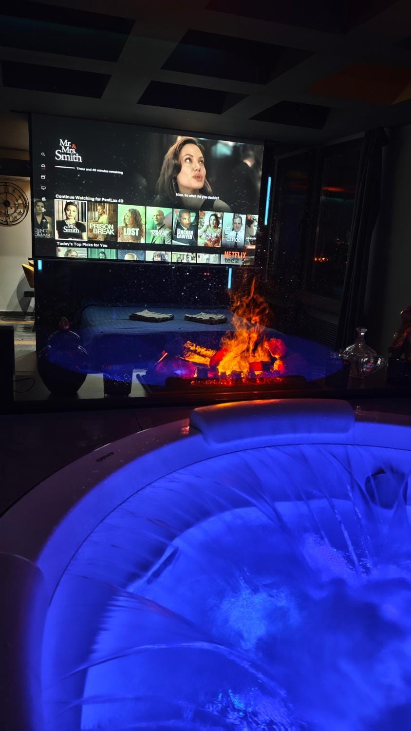 PentLux - SPA Penthouse in the heart of Skopje Apartment in Skopje