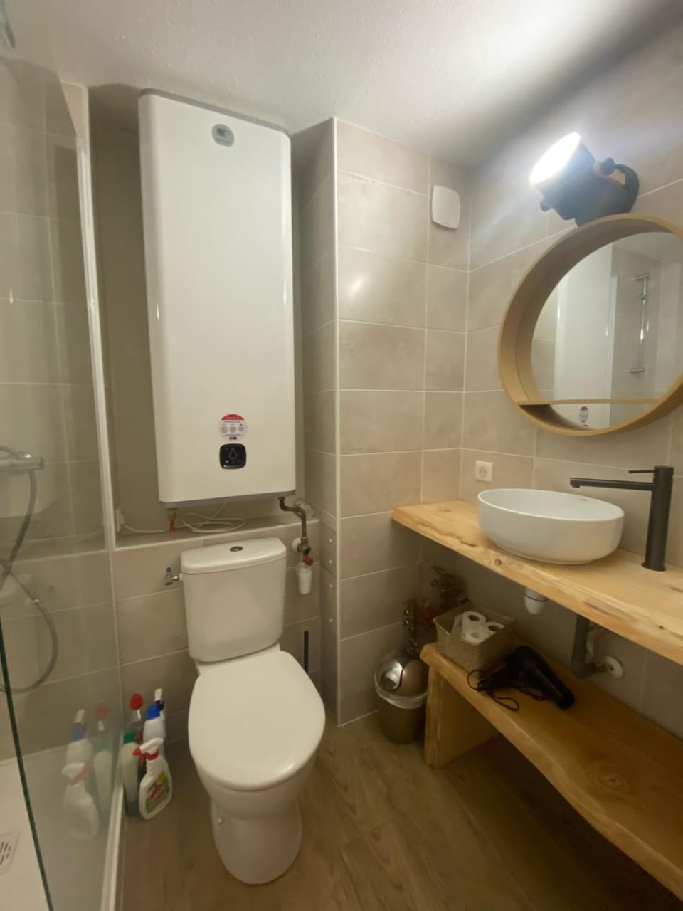 Appt chaleureux 2 - 4 personnes au pied des pistes - draps et linges de toilette non fournis - ménage non inclus Apartment in Aragon
