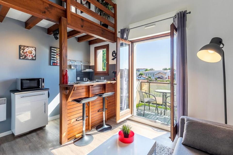 DUPLEX DESIGN TERRASSE - Parking Apartment in Mont-de-Marsan