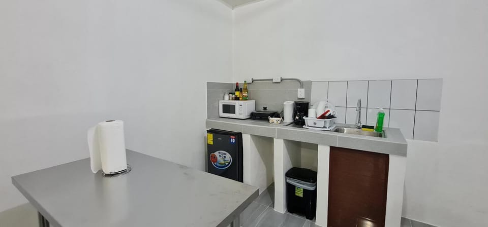 Sleep&Go! Cabina Familiar con 5 camas - Siquirres centro Cabin in Cartago Province, Costa Rica