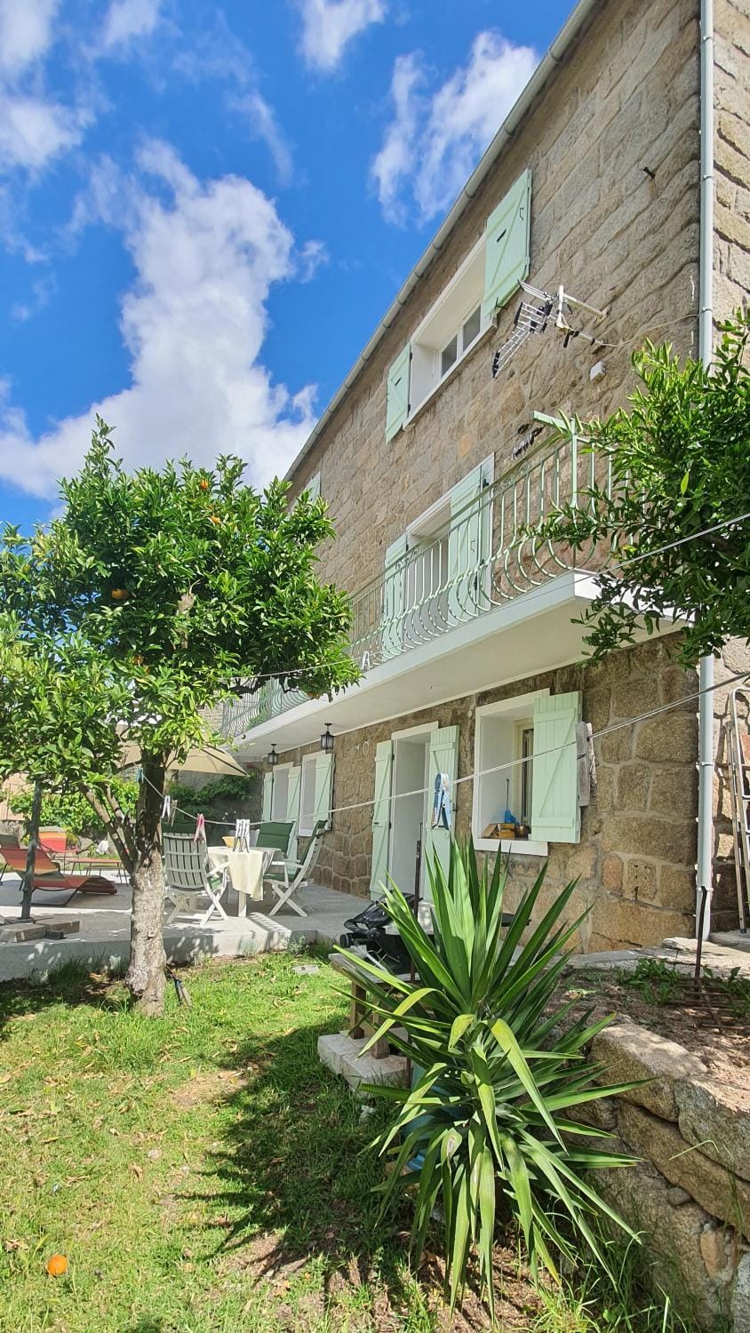 Charmant appartement en Rez de jardin Apartment in Corsica