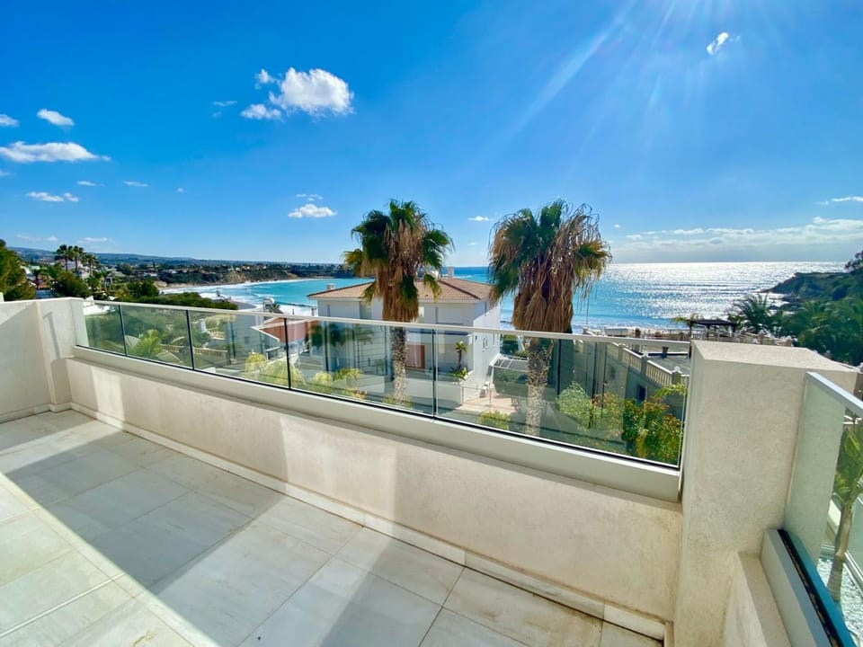 Natural landscape, Balcony/Terrace, Sea view