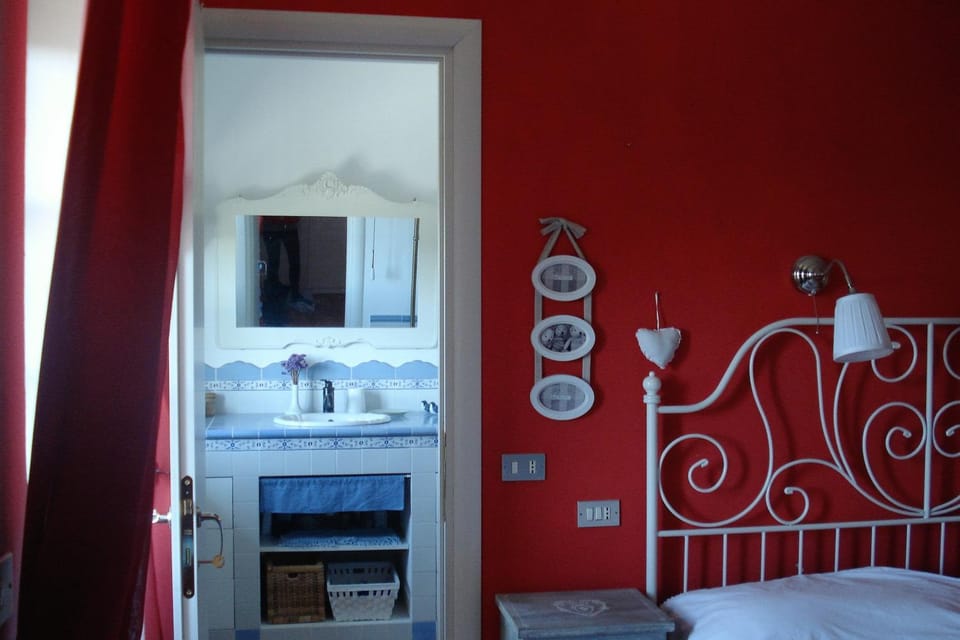 B&B La Civetta Bed and Breakfast in Canton of Ticino