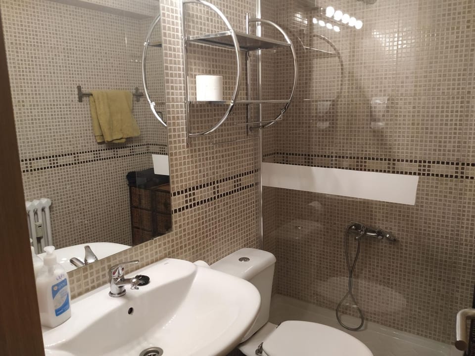 Apartamento TISARET wifi 47-112 Apartment in Valladolid
