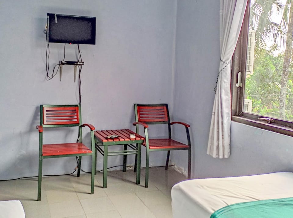 Wisma Tulus Syariah Kebumen Mitra RedDoorz Hotel in Indonesia