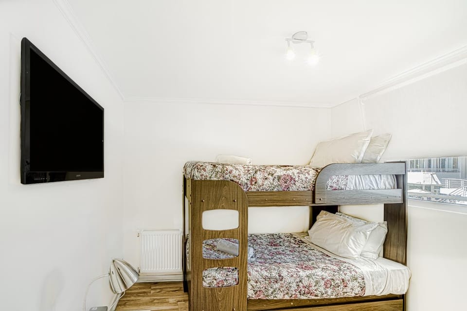 bunk bed