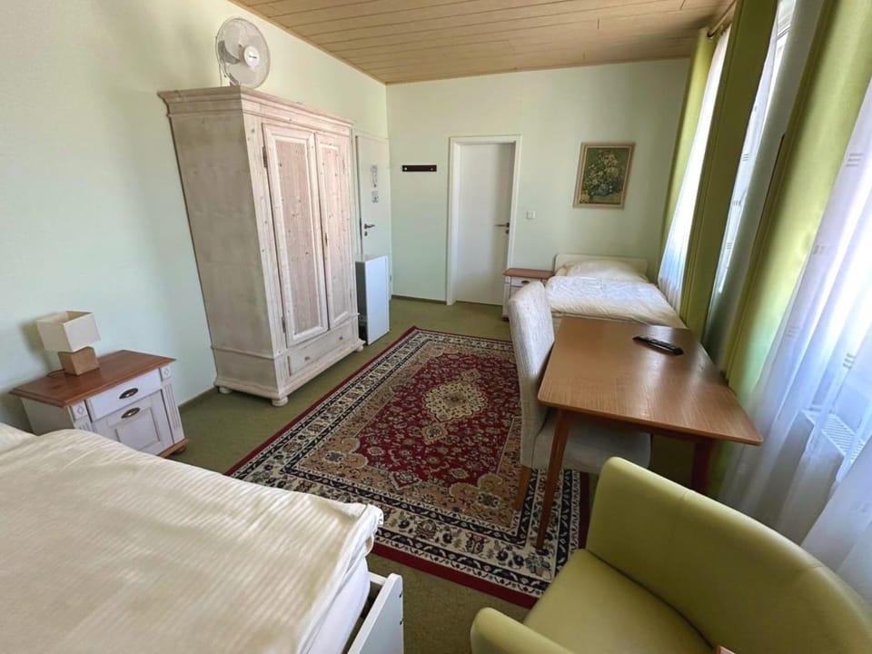 Monteurunterkunft Ludwigskanal Bed and Breakfast in Nuremberg