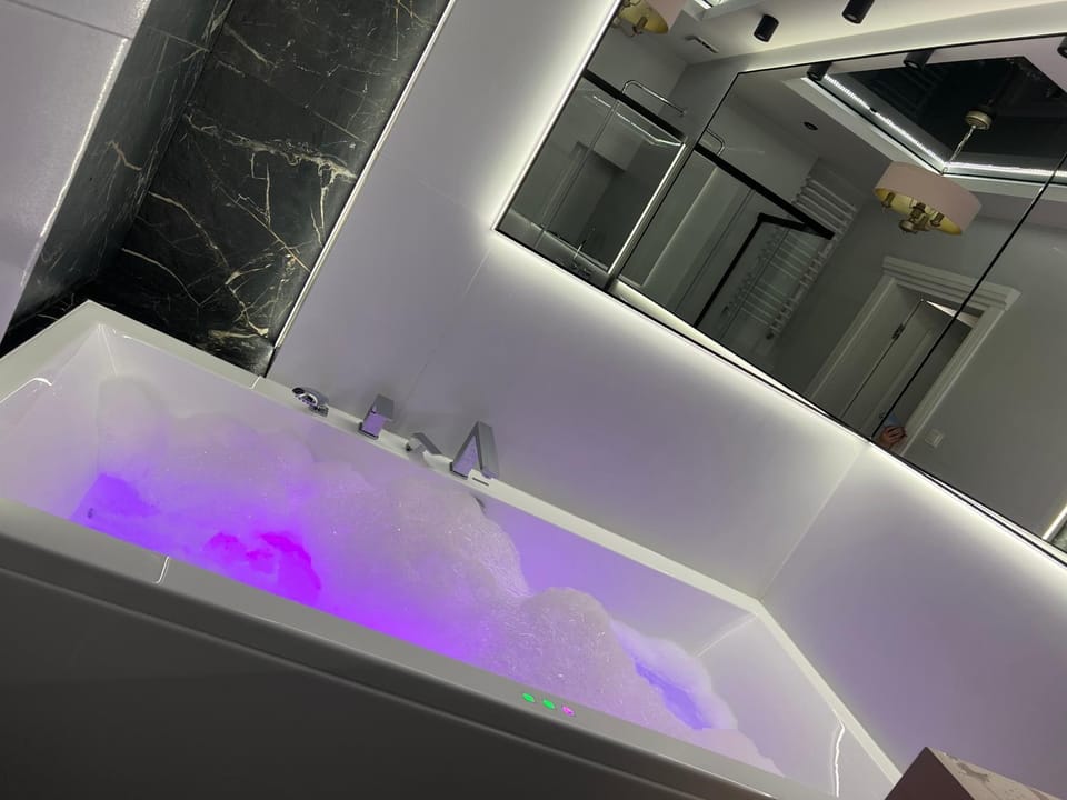 Apartament Primavera 2 z Sauną i Jacuzzi Apartment in Poland