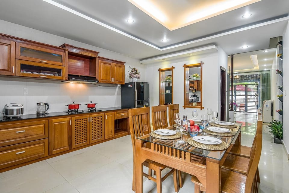 Rose Homestay MyKheBeach Apartment in Da Nang