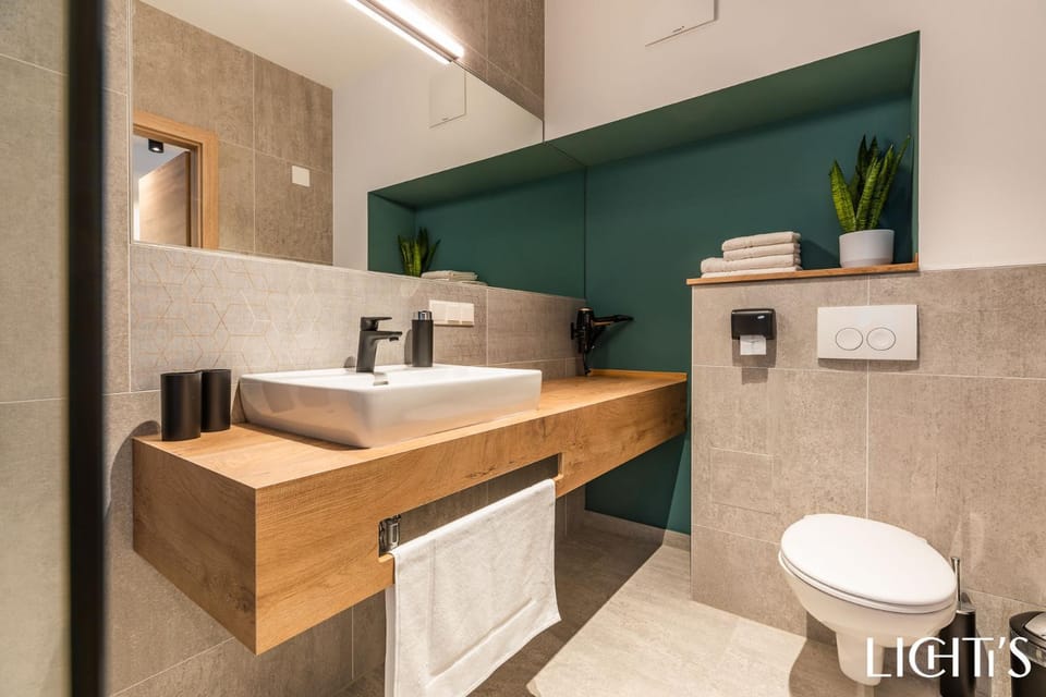 Toilet, Bathroom