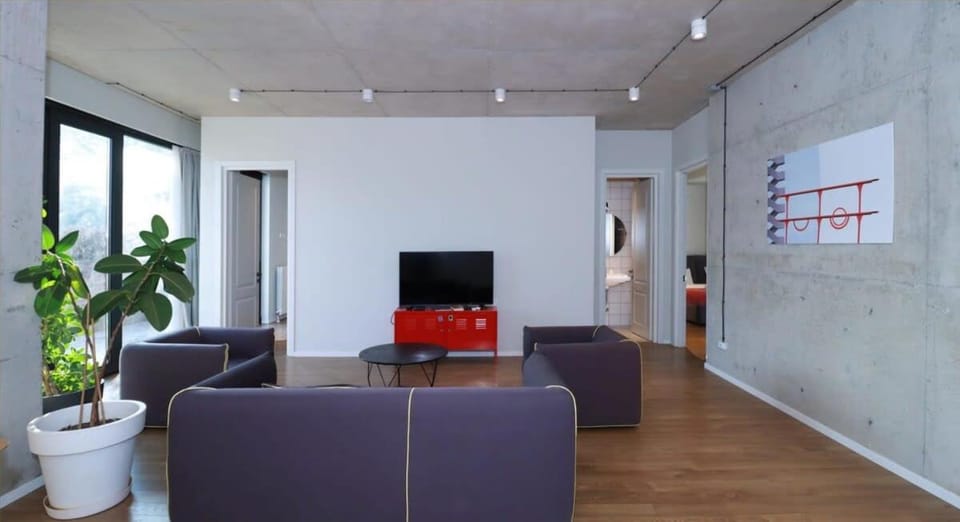 2BR apartment with 2 balconies in heart of the city Apartment in Tbilisi, Georgia