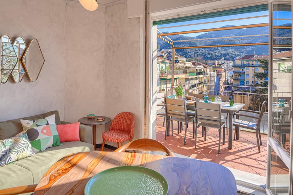 Balcony/Terrace, Living room
