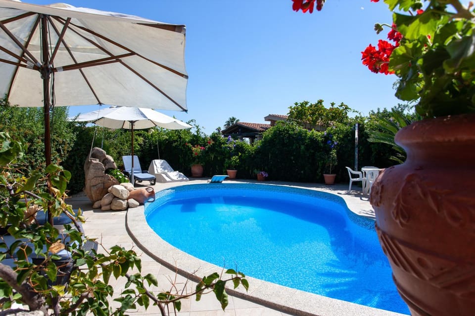 Property building, Swimming pool