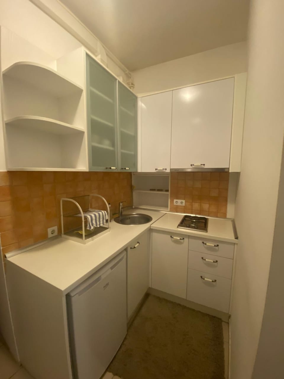 Kitchen or kitchenette, Communal kitchen