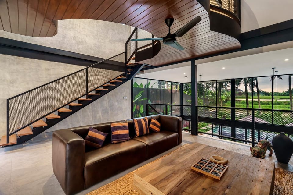 Living room, Seating area