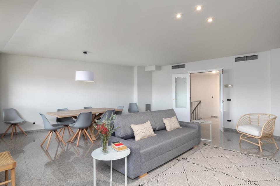 Living room, Seating area, Dining area